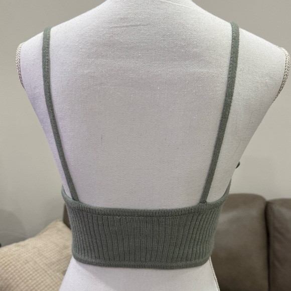 Mable Elegant Sage Olive Green Crop Knit Sweater Top Size M/L - Picture 5 of 9